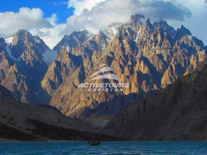 Visit Atabad Lake and Passu, Gulmit Village, Hunza on Silk Road